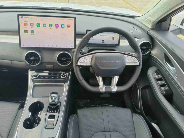 图片4 RHD Dongfeng Farthing Friday(EV)