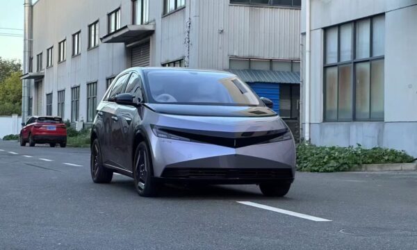 1 RHD LS Motor LEV 05 (EV)