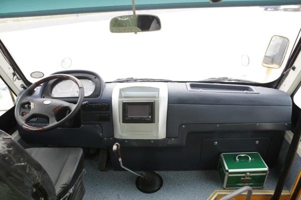 LHD Dongfeng EQ6661ST6D (Diesel)