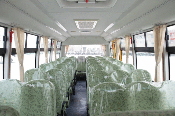 LHD Dongfeng EQ6661ST6D (Diesel)