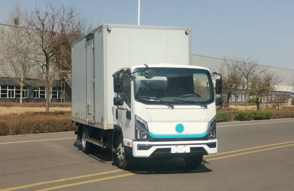 LHD/RHD Kama EM31 (EV)