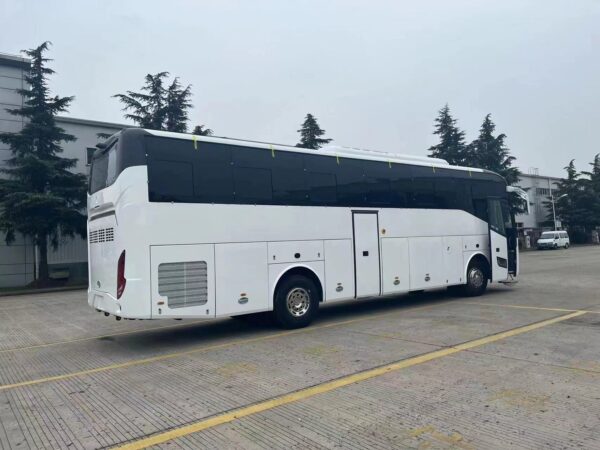 LHD/RHD Sunlong SLK6126 (Diesel)