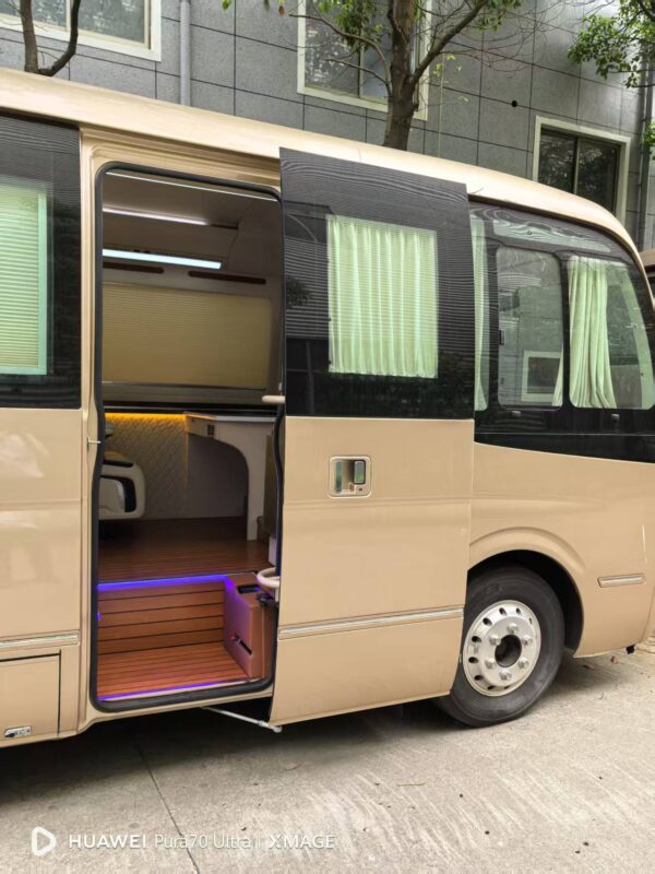 LHD/RHD Sunlong SLK6750 (Diesel/EV)