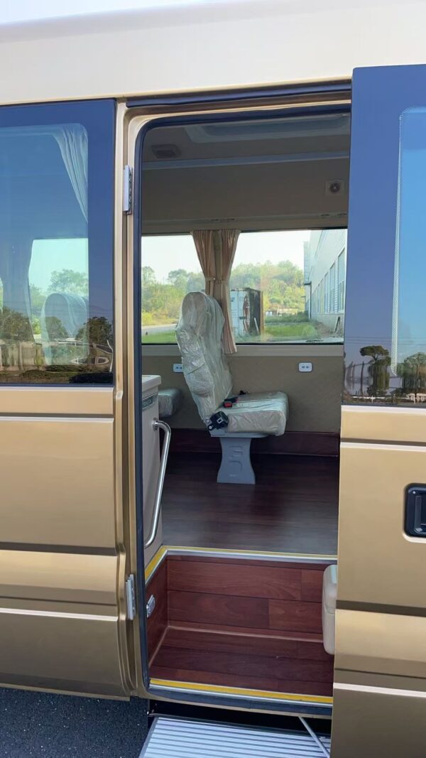 LHD Sunlong 6m EV Bus (EV)