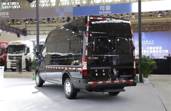 LHD Dongfeng Yufeng V9E (EV)