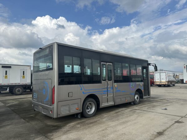 LHD Dongfeng EQ6690CTBEV1(EV)
