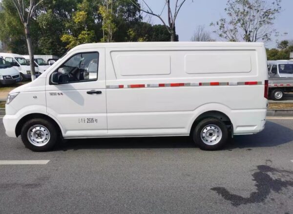 24 LHD Kama S6 (Gasoline)