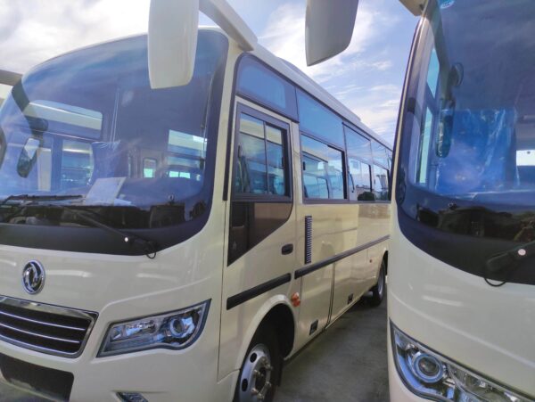 LHD Dongfeng EQ6738LT6D (Diesel)