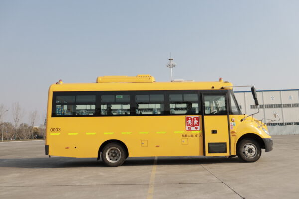 28 LHD Shaolin SLG6740 (Diesel)