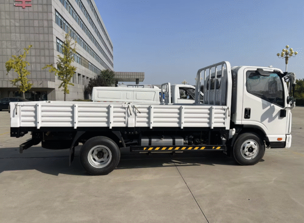 LHD Kama M37 (Diesel)