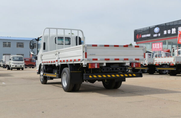 LHD Kama M16 (Diesel)