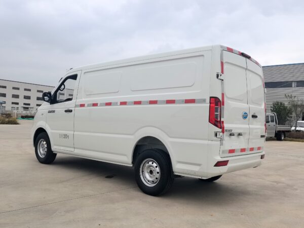 LHD/RHD Kama ES6 (EV)