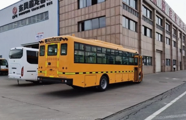 LHD Dongfeng EQ6100ST6D （Diesel)