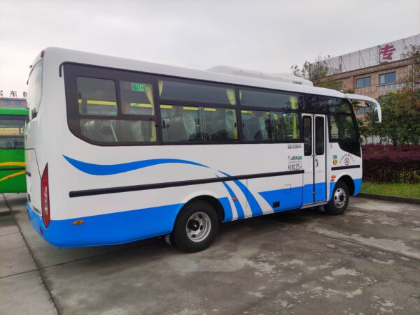 LHD Dongfeng EQ6668LT6D (Diesel)
