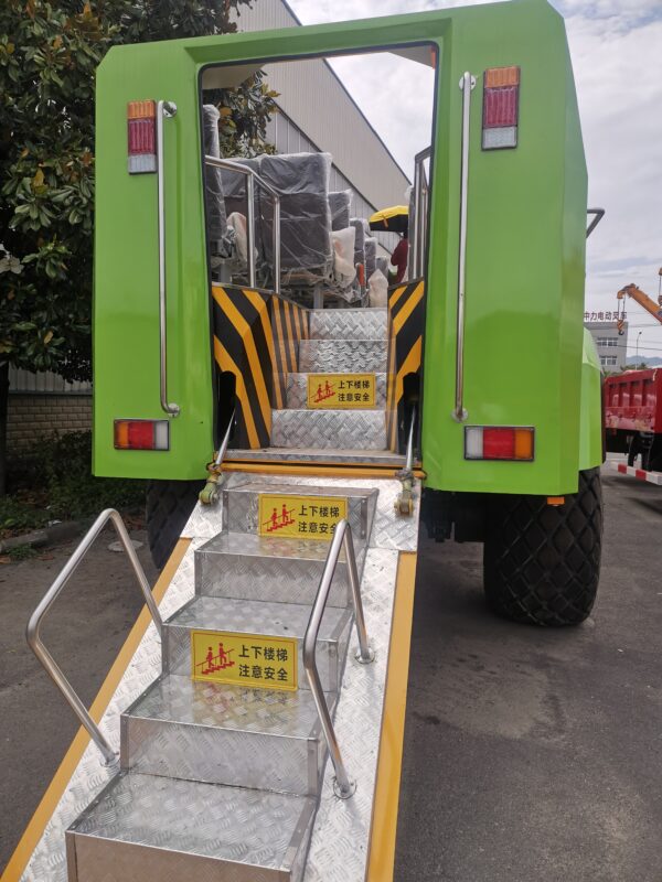 LHD 4X4 Desert Tourist Bus（Diesel）
