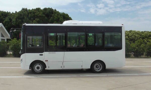 LHD Dongfeng EQ6609CT6D (Diesel)