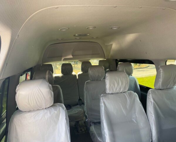 LHD Kinglong XMQ6552 (Diesel)