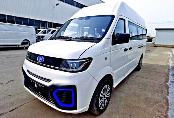 LHD/RHD EV Wanxiang Passenger Van (EV)