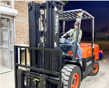 3 Tavol Folklift(Diesel/EV/LPG ))