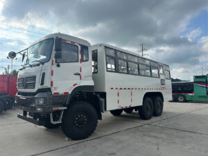 LHD/RHD Dongfeng 6x4 6x6 Passenger Truck (Diesel/CNG/LNG/EV)